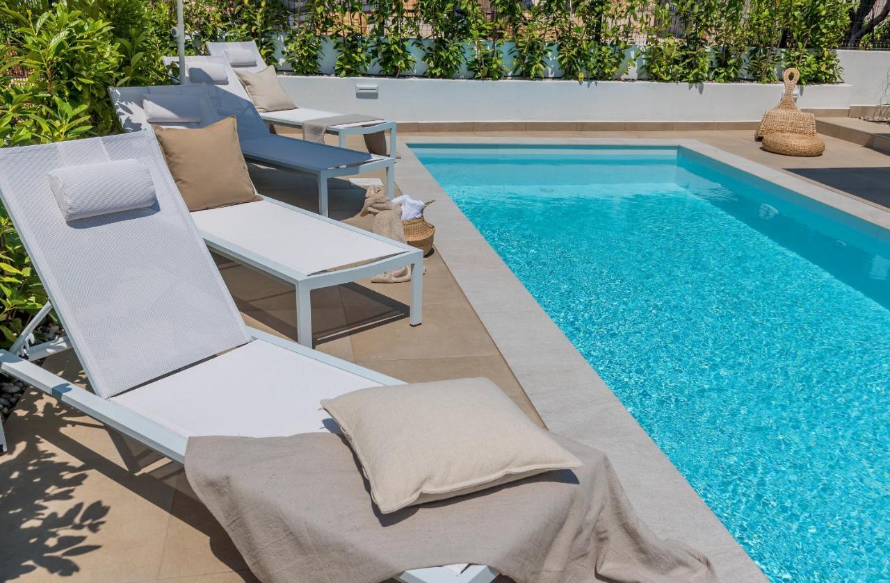 Marula Holiday Home - With Heated Pool Marina Eksteriør bilde